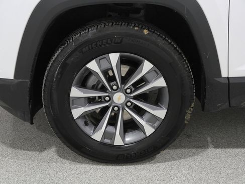 Certified 2025 Chevrolet Equinox LT image 22