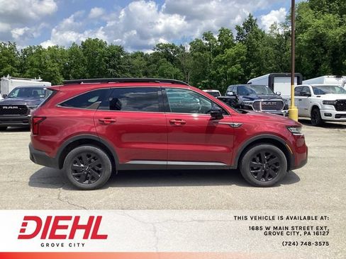 Used 2022 Kia Sorento S w/ Panoramic Sunroof Package AWD/4WD image 8