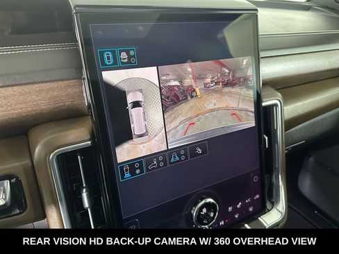 Used 2025 GMC Yukon Denali Ultimate AWD/4WD image 20