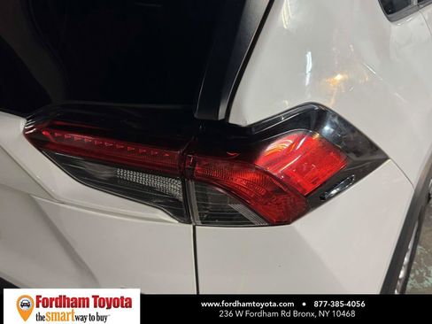 Used 2020 Toyota RAV4 XLE w/ All Weather Liner Package AWD/4WD image 10