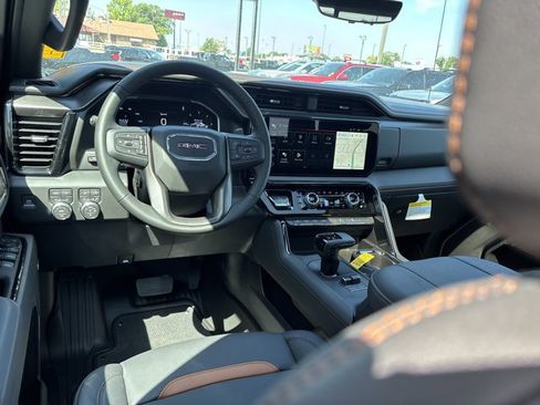 New 2026 GMC Sierra 1500 AT4 w/ AT4 Premium Package AWD/4WD image 17