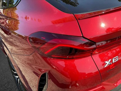 Used 2023 BMW X6 xDrive40i w/ M Sport Package AWD/4WD image 23