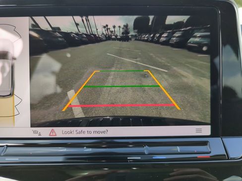 New 2026 Volkswagen Atlas SE image 33