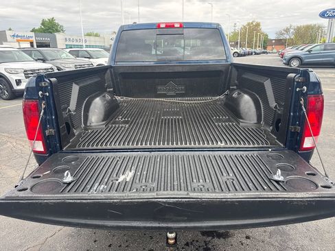 Used 2020 RAM 1500 Classic SLT AWD/4WD image 11