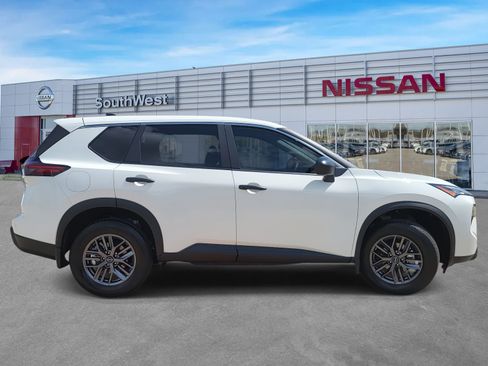 New 2026 Nissan Rogue S image 5