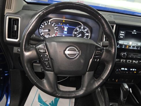 Used 2025 Nissan Frontier SV w/ SV Convenience Package RWD image 4