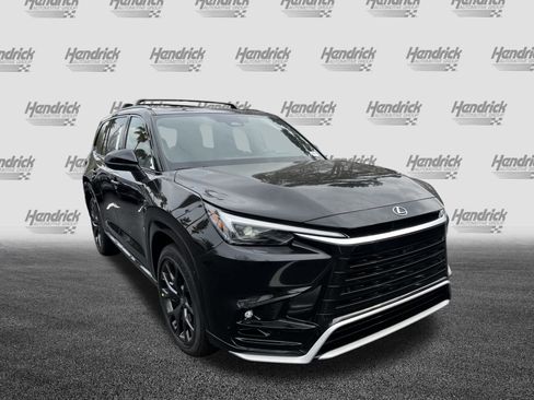 New 2026 Lexus TX 500h AWD image 2