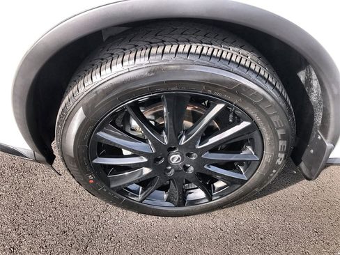 Used 2024 Nissan Murano SV w/ SV Midnight Edition Package image 10