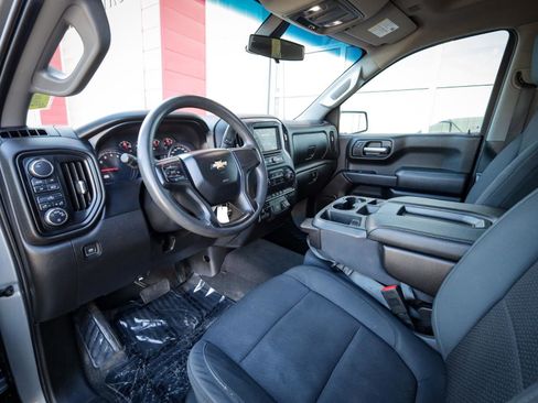 Used 2019 Chevrolet Silverado 1500 Custom w/ Custom Convenience Package image 12