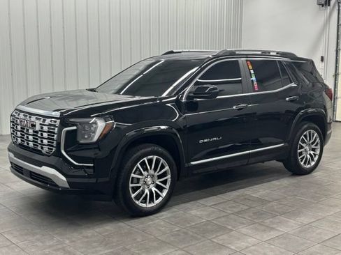 Used 2026 GMC Terrain Denali w/ LPO, Floor Liner Package AWD/4WD image 5