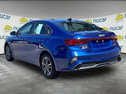 Used 2024 Kia Forte LXS w/ LXS Technology Package FWD image 4