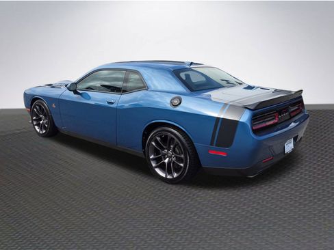 Used 2023 Dodge Challenger R/T Scat Pack w/ Plus Package image 5