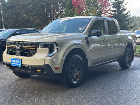 Used 2025 Ford Maverick Tremor image 4