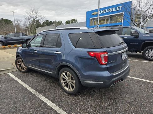 Used 2018 Ford Explorer Limited w/ Equipment Group 301A image 6