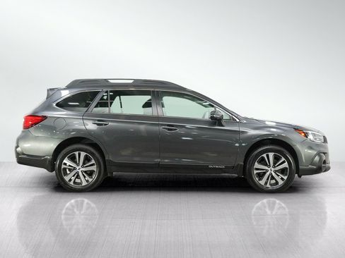 Used 2018 Subaru Outback 2.5i Limited AWD/4WD image 6