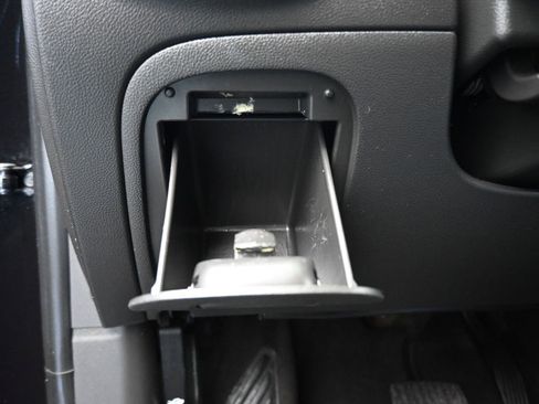 Used 2020 Chevrolet Trax LT w/ LT Convenience Package image 25