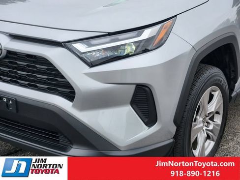 Used 2025 Toyota RAV4 XLE FWD image 10