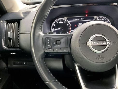 Used 2024 Nissan Pathfinder SV w/ Lighting Package (N92) AWD/4WD image 12