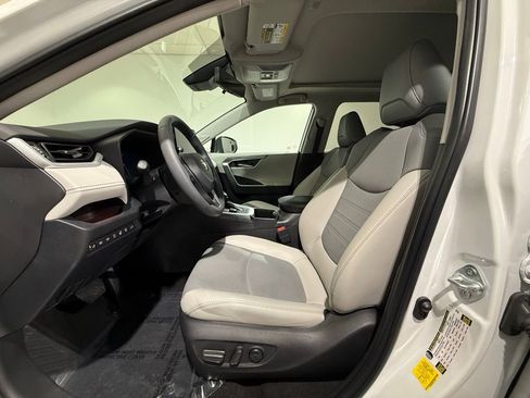 Used 2023 Toyota RAV4 Limited AWD/4WD image 13
