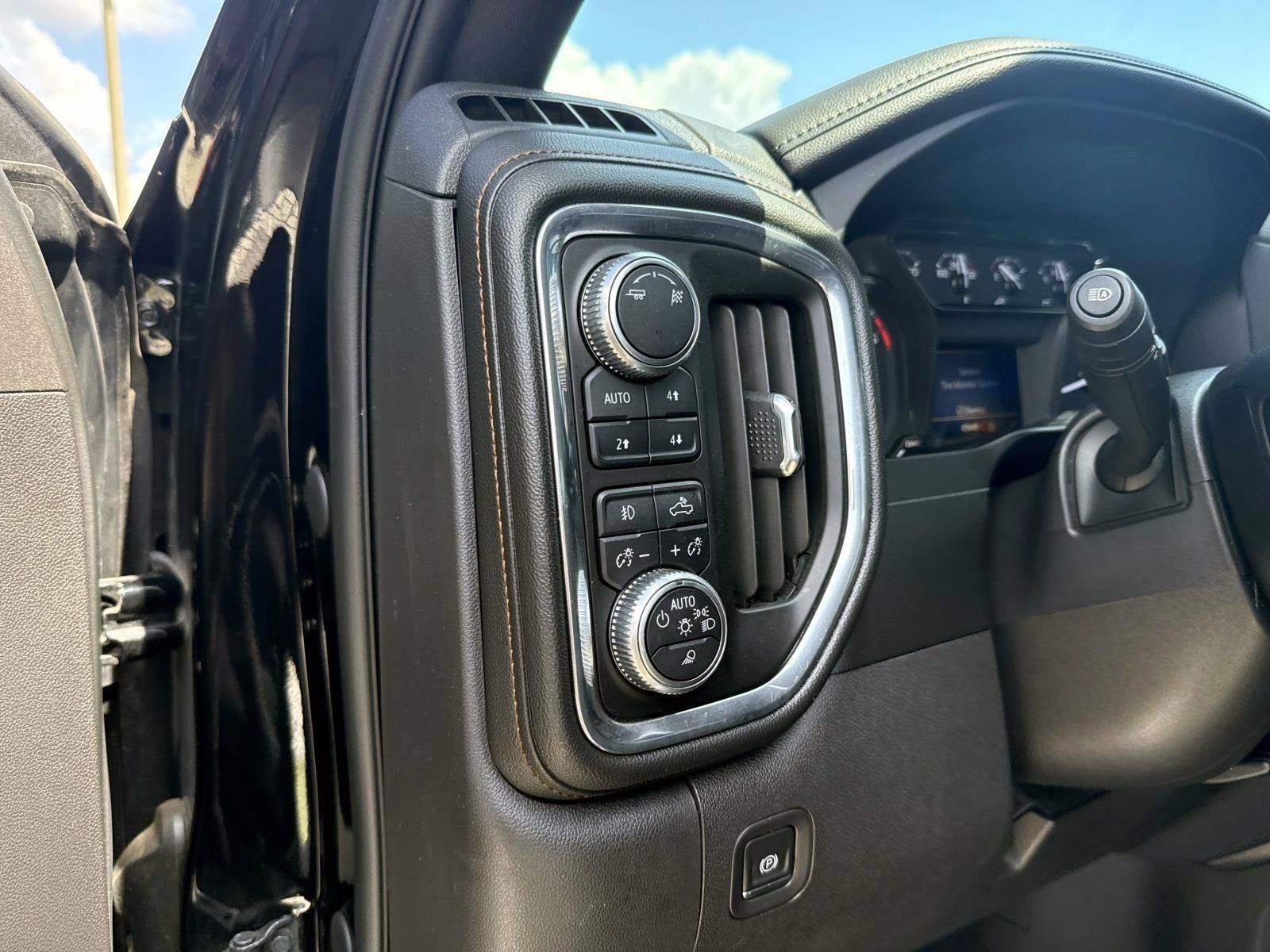 Used 2019 GMC Sierra 1500 AT4 w/ AT4 Premium Package AWD/4WD image 22