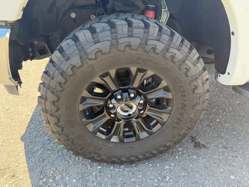 Used 2022 Ford F250 Lariat w/ Tremor Off-Road Package AWD/4WD image 20
