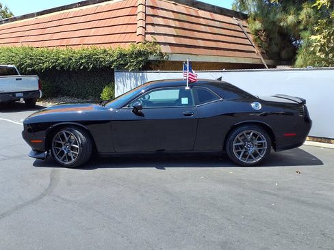 Used 2019 Dodge Challenger GT w/ Plus Package RWD image 3