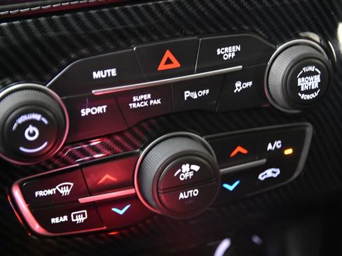 Used 2022 Dodge Charger R/T w/ Daytona Edition Group image 29