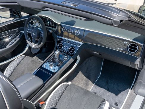 Used 2024 Bentley Continental GT Speed image 23