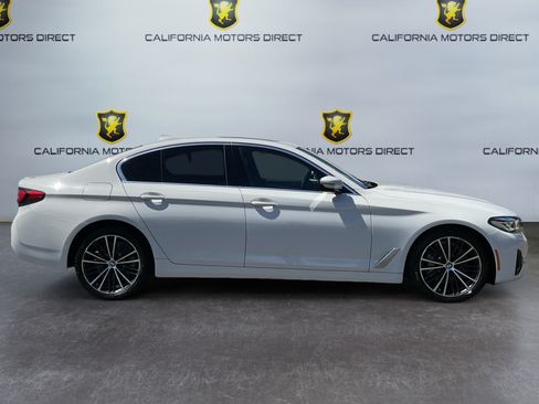 Used 2023 BMW 530i w/ Premium Package RWD image 4