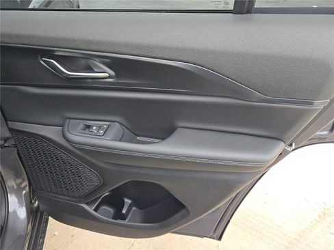 New 2025 Jeep Grand Cherokee Laredo w/ MOPAR Finishing Package image 9