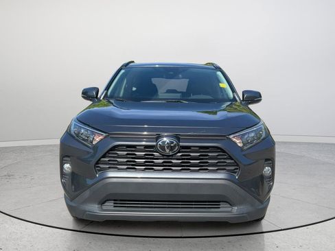 Used 2019 Toyota RAV4 XLE image 2