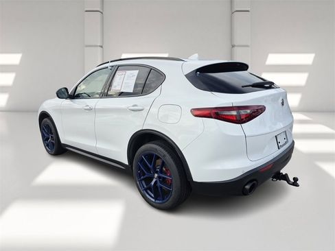 Used 2019 Alfa Romeo Stelvio w/ Nero Edizione image 6