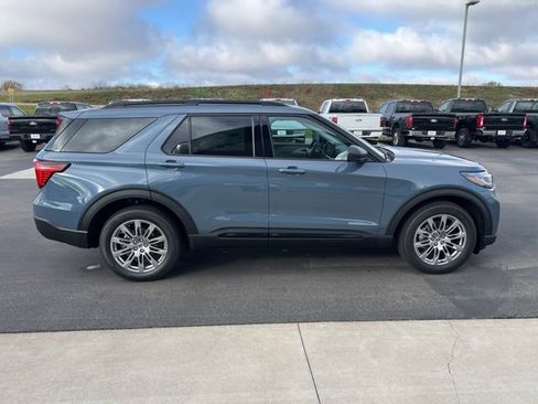 New 2026 Ford Explorer Active image 4