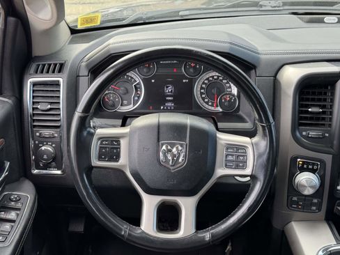 Used 2017 RAM 1500 Laramie w/ Convenience Group image 12