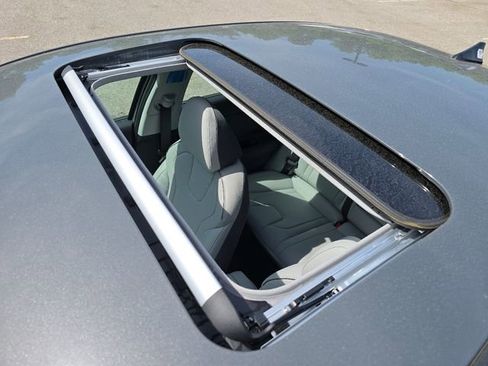 New 2026 Hyundai Elantra Limited FWD image 4