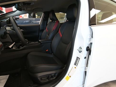 New 2026 Toyota Prius Plug-In Hybrid image 7