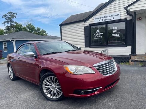 Used 2013 Chrysler 200 Limited FWD image 1