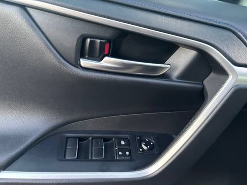 Used 2020 Toyota RAV4 XSE AWD/4WD image 14