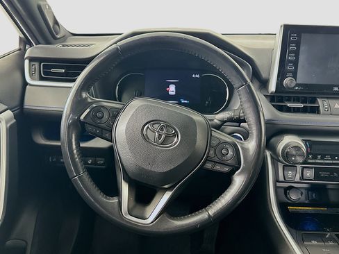 Used 2021 Toyota RAV4 XSE AWD/4WD image 18