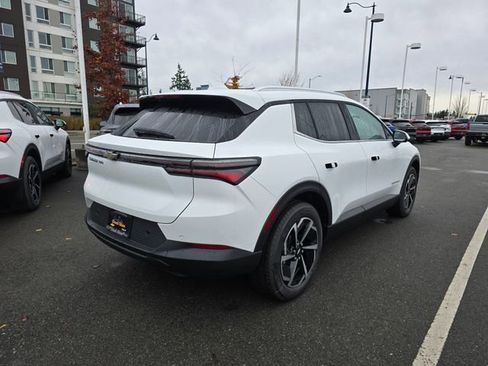 New 2026 Chevrolet Equinox EV LT image 5