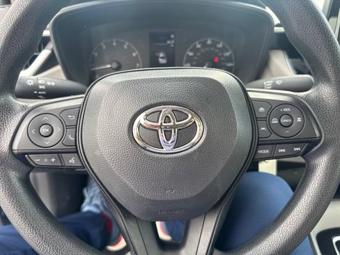 Used 2023 Toyota Corolla LE FWD image 14