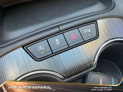 Certified 2021 GMC Acadia SLT w/ Technology Package image 44