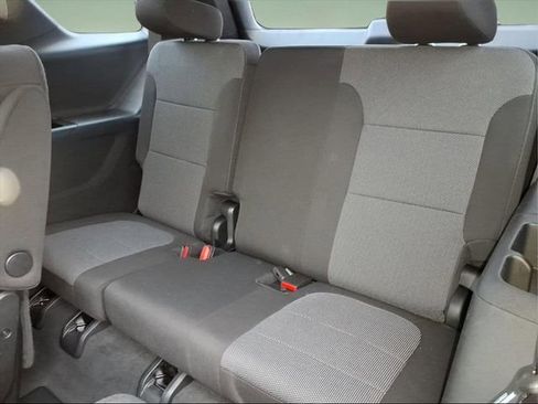 Used 2023 Chevrolet Traverse LT image 13