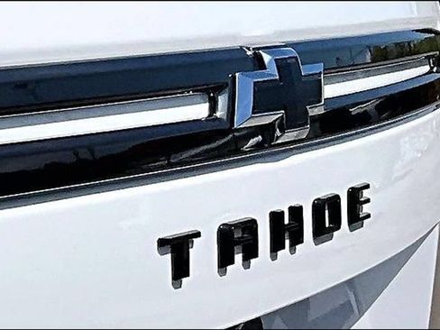 Used 2021 Chevrolet Tahoe RST w/ Luxury Package AWD/4WD image 33