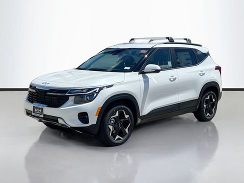 New 2026 Kia Seltos S FWD image 3