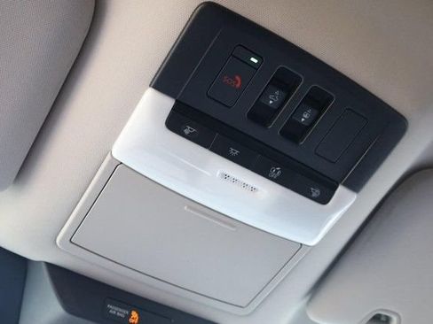 Certified 2025 Nissan Pathfinder SL w/ SL Premium Package AWD/4WD image 21