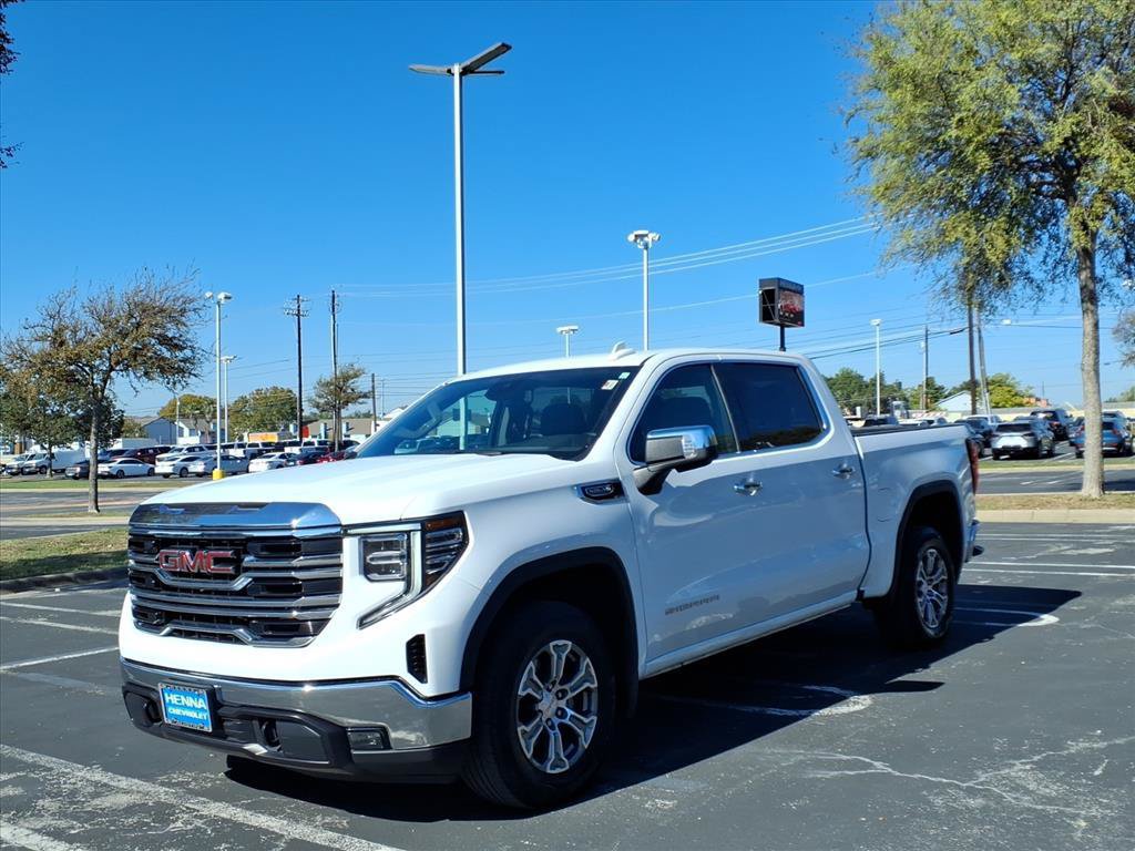 Used 2025 GMC Sierra 1500 SLT RWD image 11
