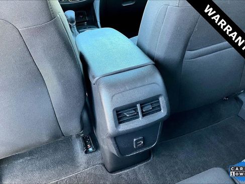 Used 2023 Chevrolet Equinox LT image 10