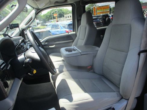 Used 2006 Ford F250 Lariat image 8