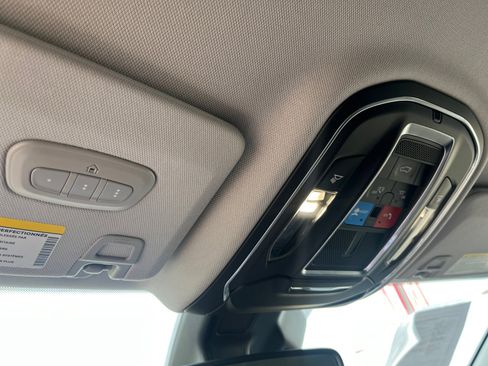 Certified 2024 Jeep Grand Cherokee Limited image 33